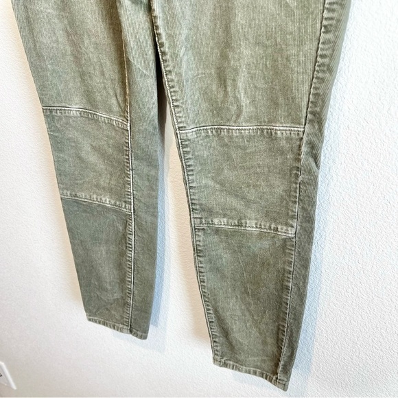 LOFT Ann Taylor Skinny Crop Corduroy Pants Olive Green Ankle Moto Style Size 6 - Picture 3 of 11